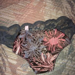 Limited edition vs thong